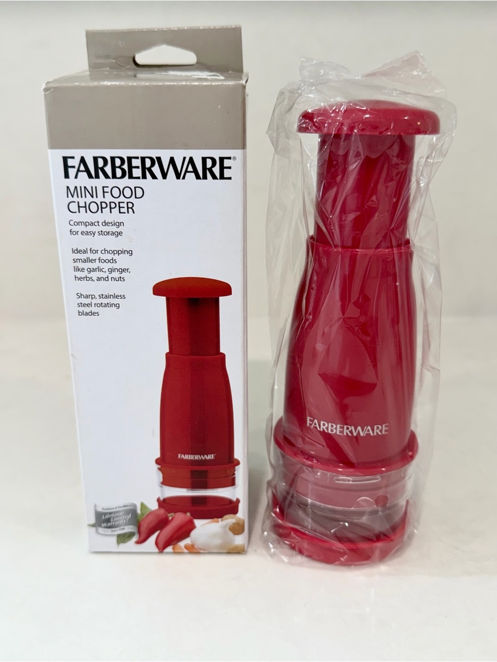 FARBERWARE Mini Food Chopper - Red - Brand New